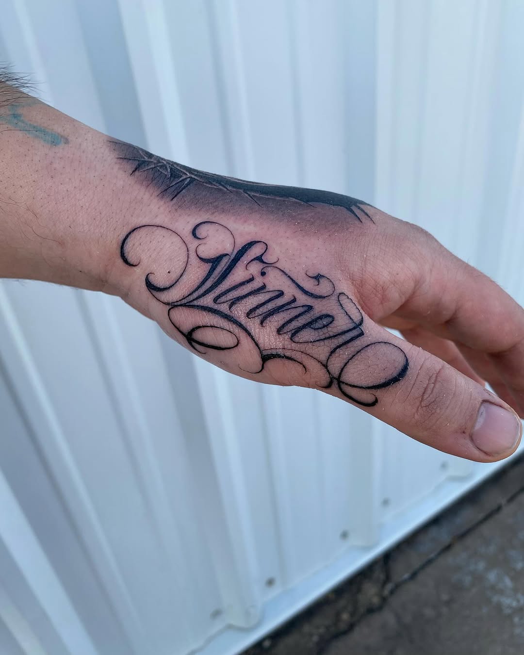 Lettering, 가족 이름