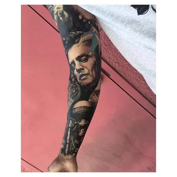 Full Circle Tattoo