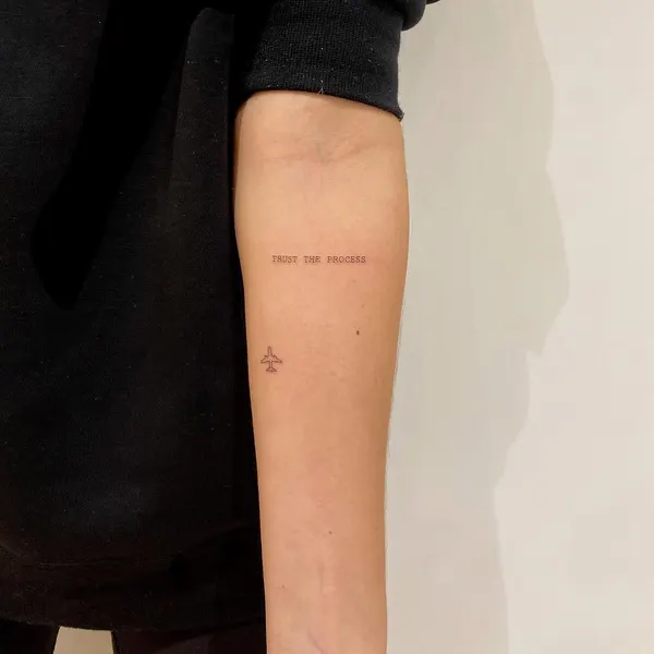 Lettering, 영원, 선, 해태, 암밴드, 양면성, 밴드, 삼족오