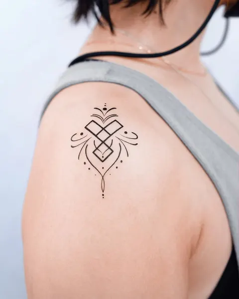 e.nal.tattoo
