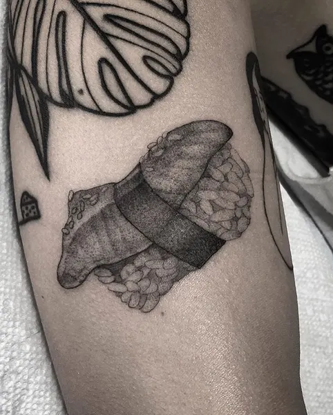 Full Circle Tattoo