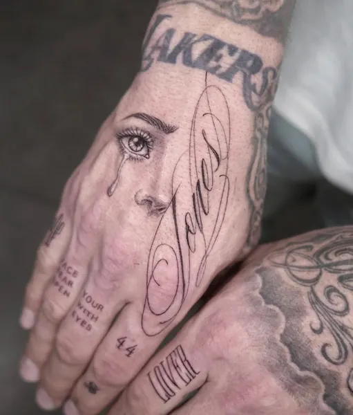 비, Lettering