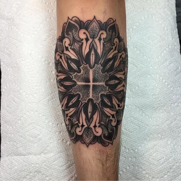 Full Circle Tattoo
