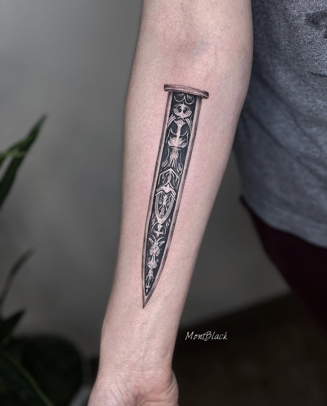 검, 창, 칼, 도끼