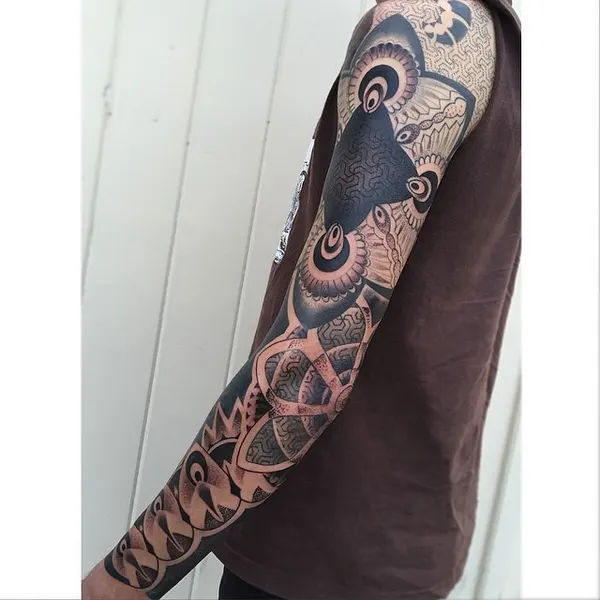 Full Circle Tattoo