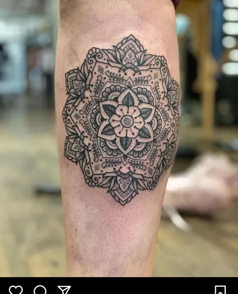 Full Circle Tattoo