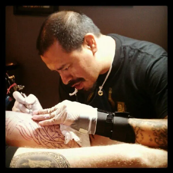 Full Circle Tattoo