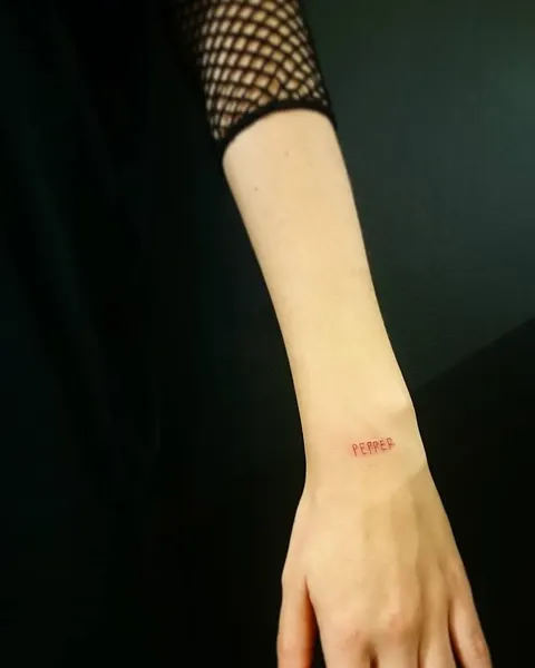 Lettering, 담배