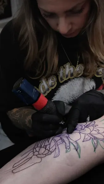 Full Circle Tattoo
