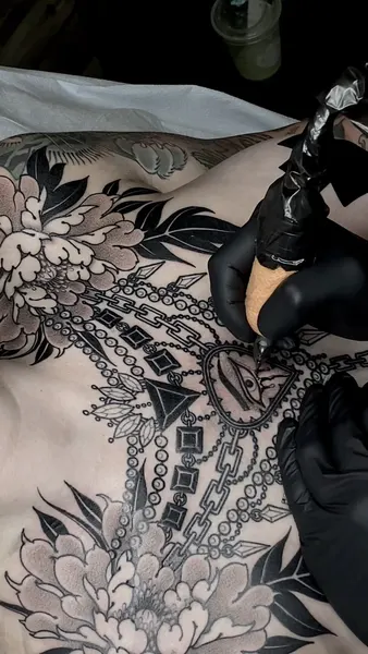 black_casket