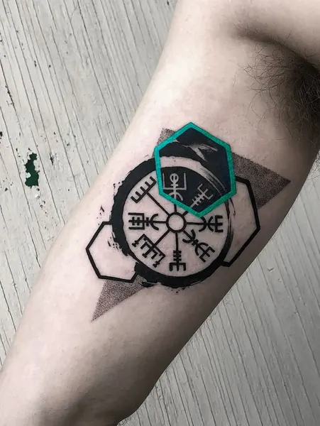 Geometric, 나침반