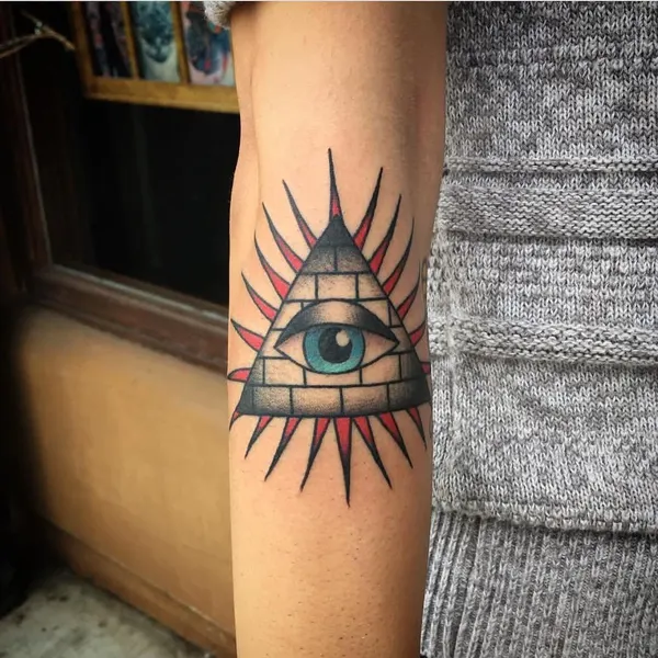 Full Circle Tattoo