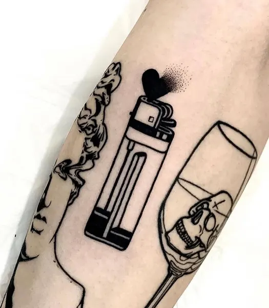 Flower, 병, 촛불, 라이터, 마이크, 잉크병, 캐리어, 담배, 와인잔