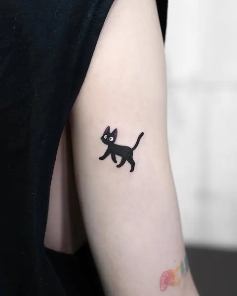 Animal, 마네키네코, 여우 가면