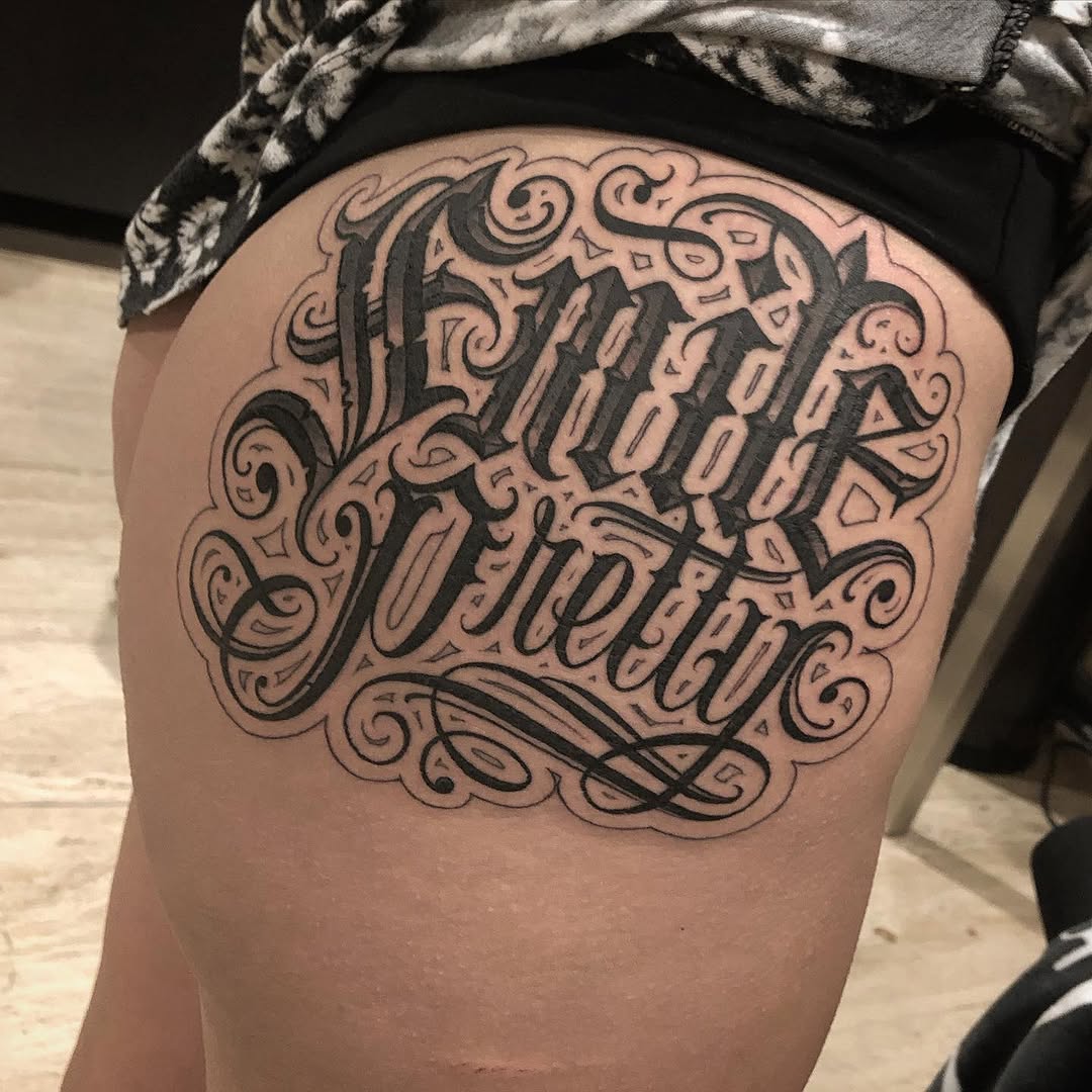 Lettering, 가족 이름