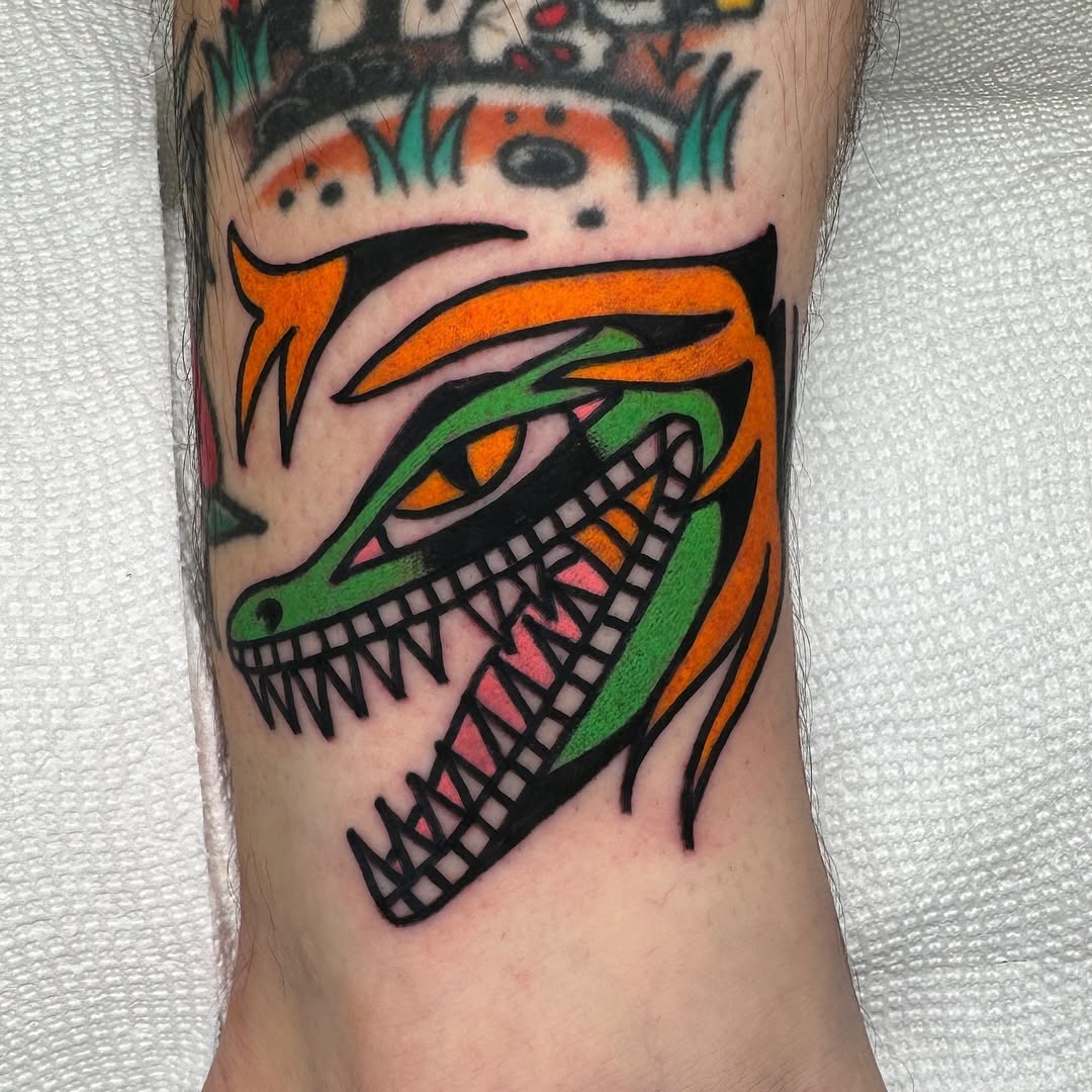 Dragon, 악어