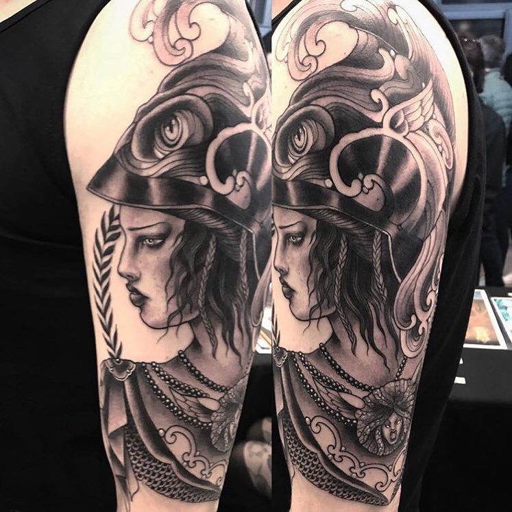 Full Circle Tattoo