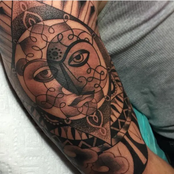 Full Circle Tattoo