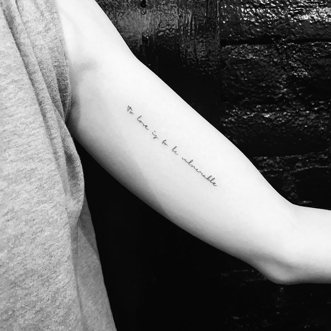 Lettering, 문장