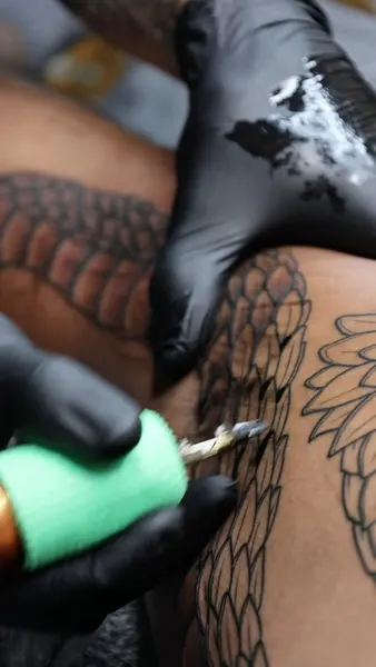 Full Circle Tattoo