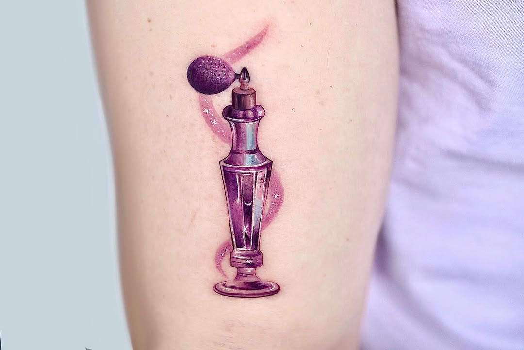 Flower, Rose, 펜, 병, 촛불, 향수, 마이크, 와인잔, 라이터, 잉크병