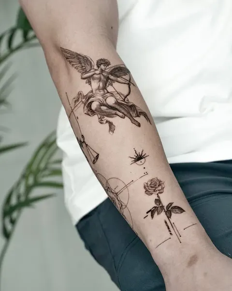 원, 무한, 바람, 힘, 게임, 운명, 정의, 지혜, 희생, 그래픽, 나침반, 노리개, 자전거, 해부학, 케르베로스, 커스텀 타투, 큰 타투, 영원, 지도, 후광, 비대칭