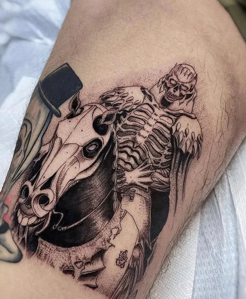Full Circle Tattoo