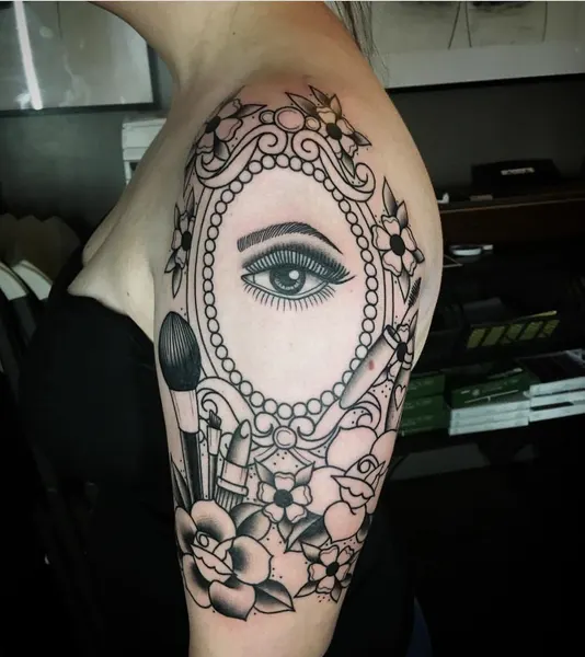 Full Circle Tattoo