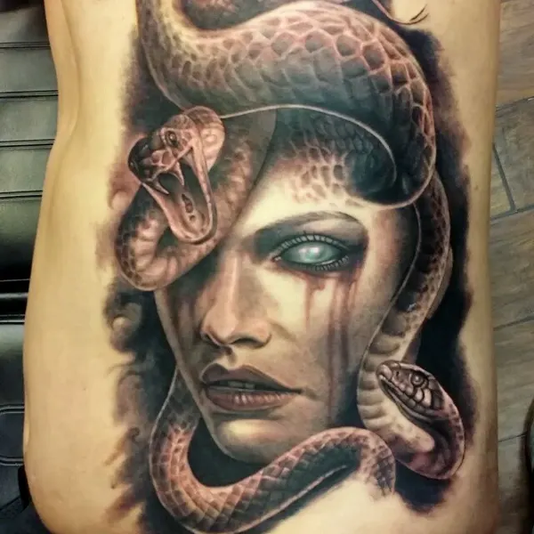 Dragon, 메두사