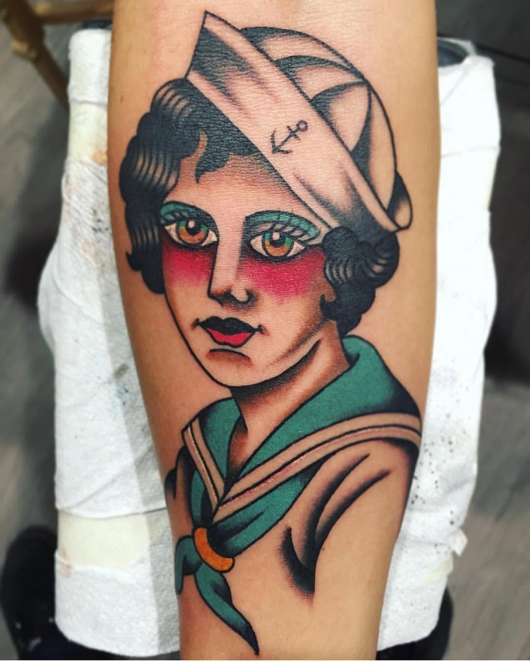 Full Circle Tattoo