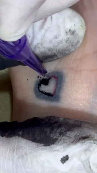 tattooist_arar