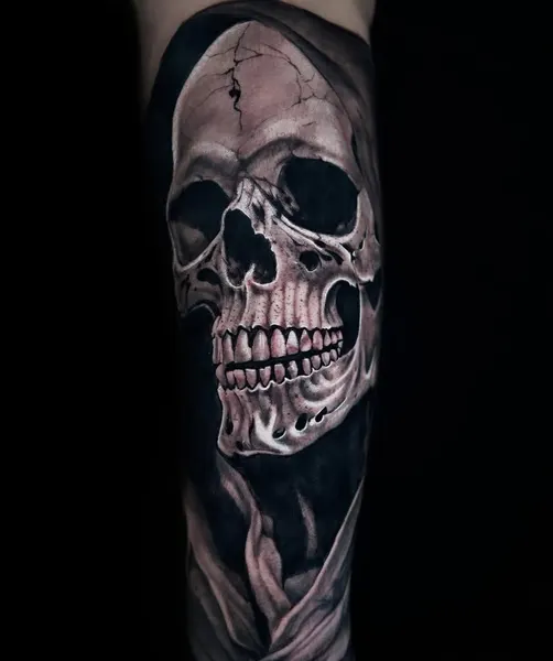 Full Circle Tattoo