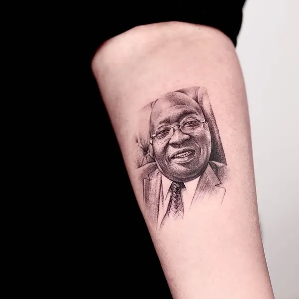 tattooist_bk