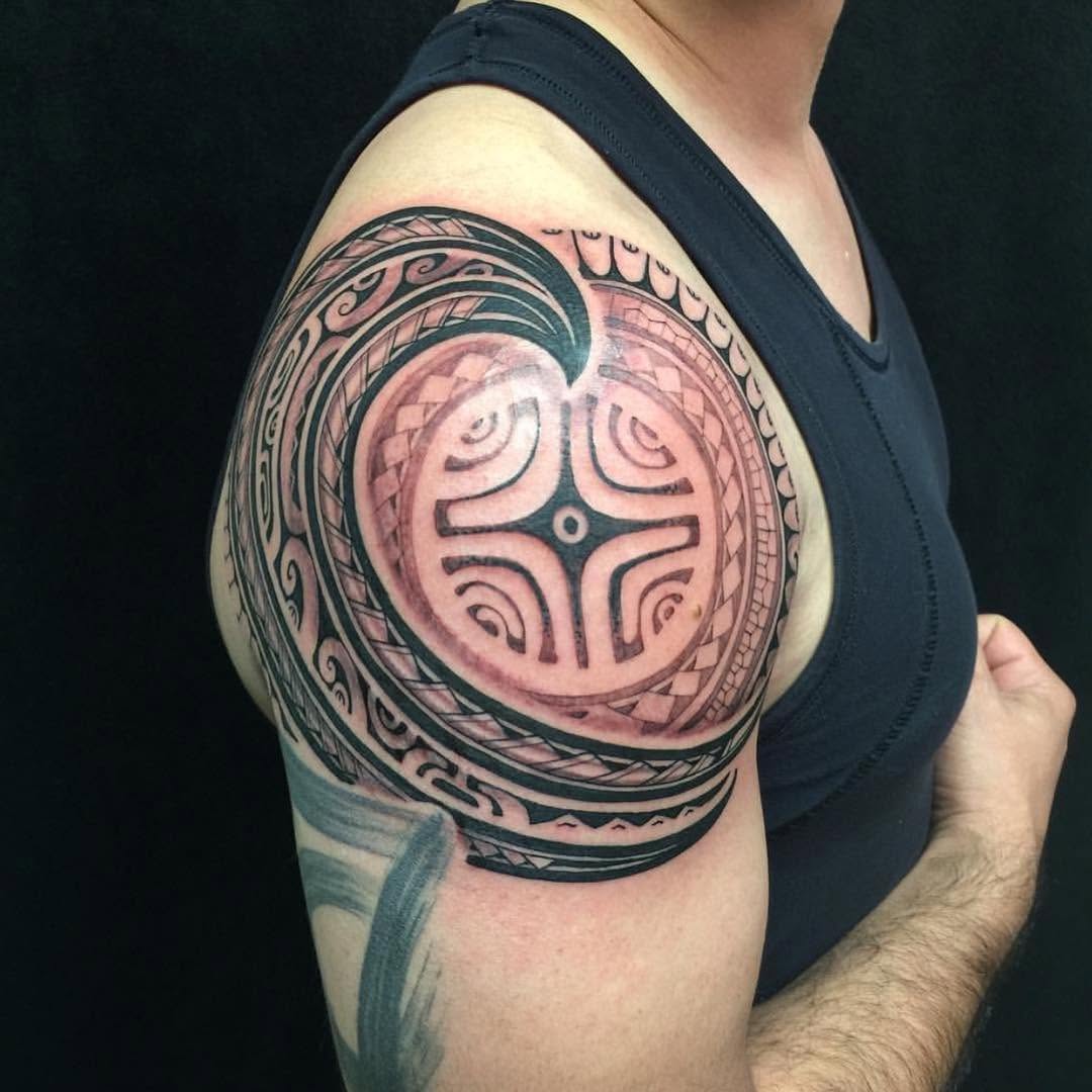 Ink and Dagger Tattoo
