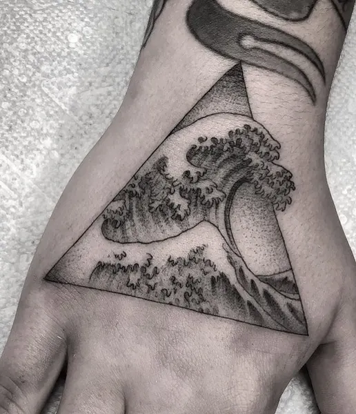 Full Circle Tattoo