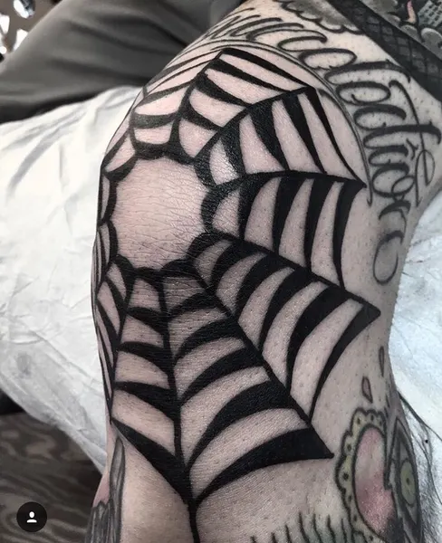 Ink and Dagger Tattoo
