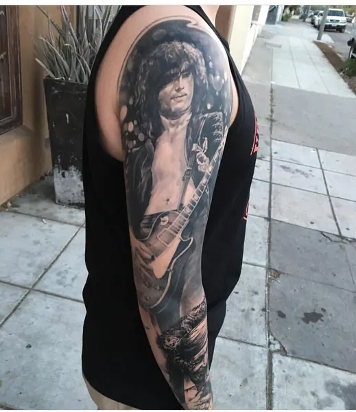 Full Circle Tattoo