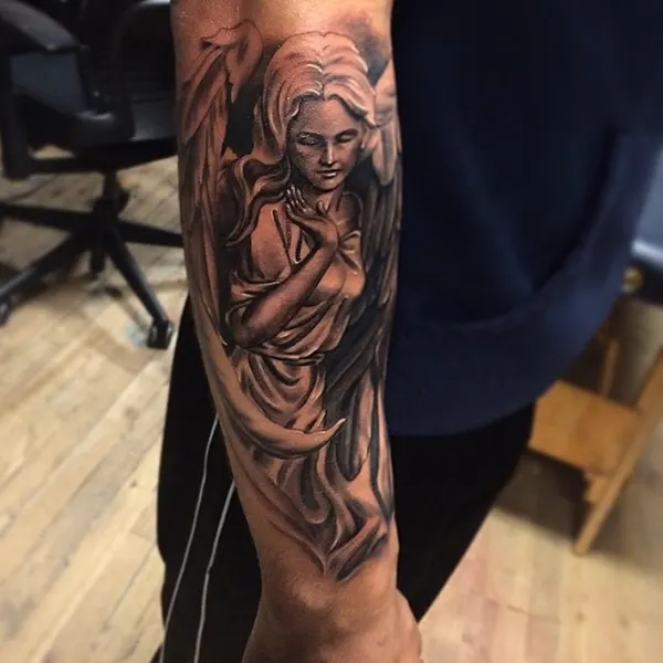 Ink and Dagger Tattoo