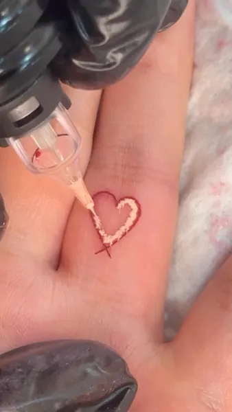 tattooist_arar