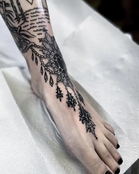 black_casket