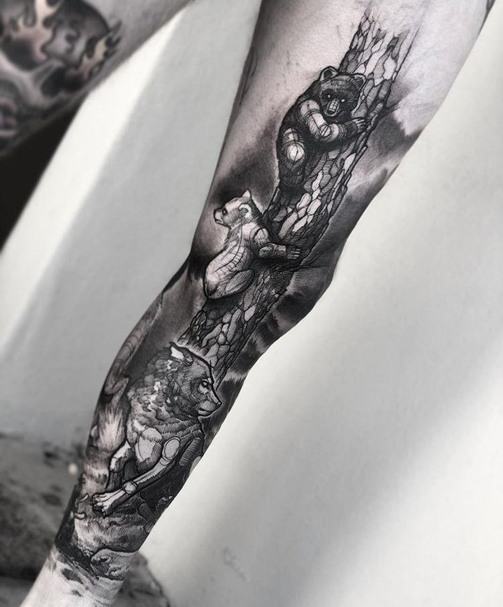 Ink and Dagger Tattoo