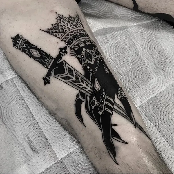 black_casket