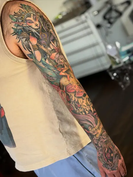 elliejoliv
