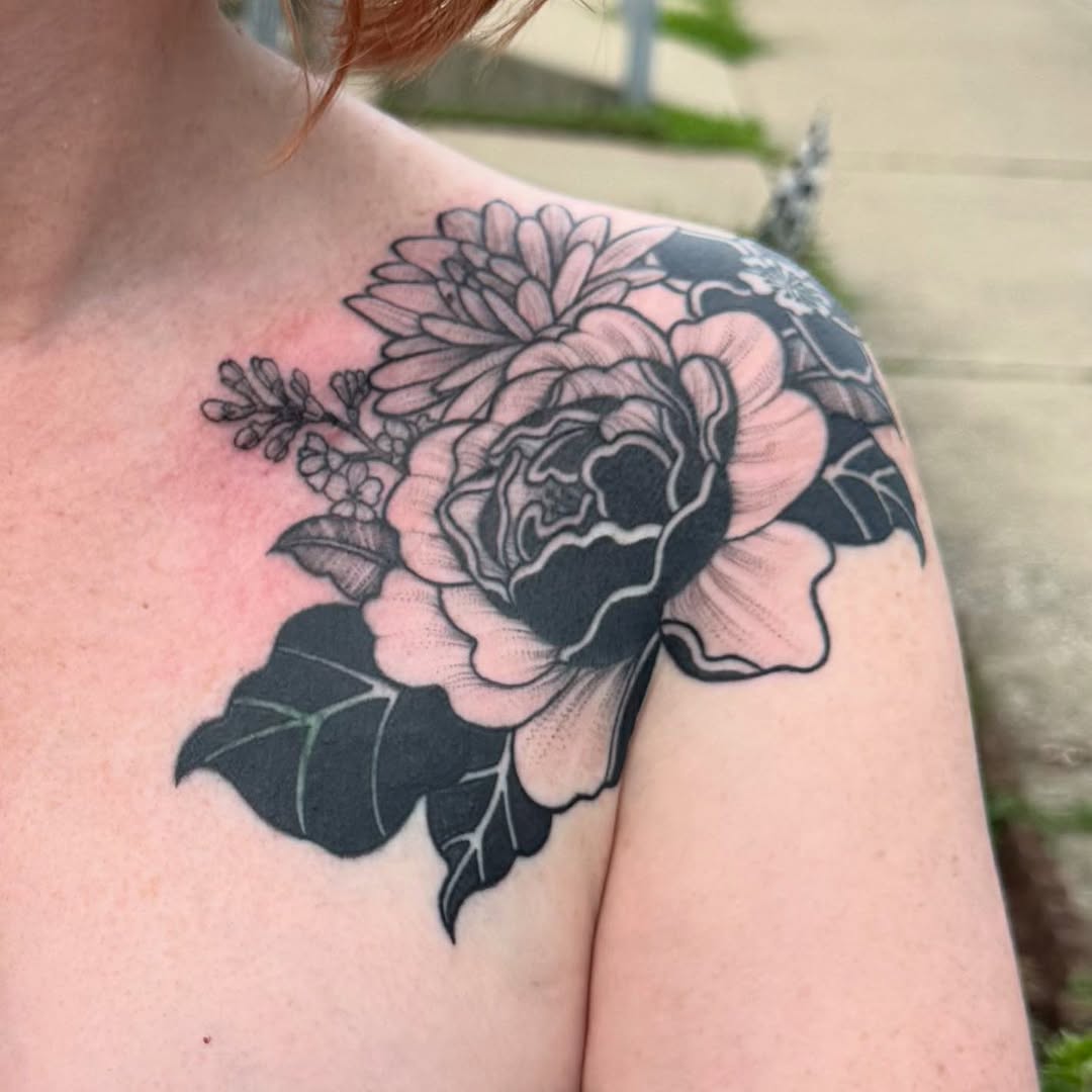 laurablacktattoo