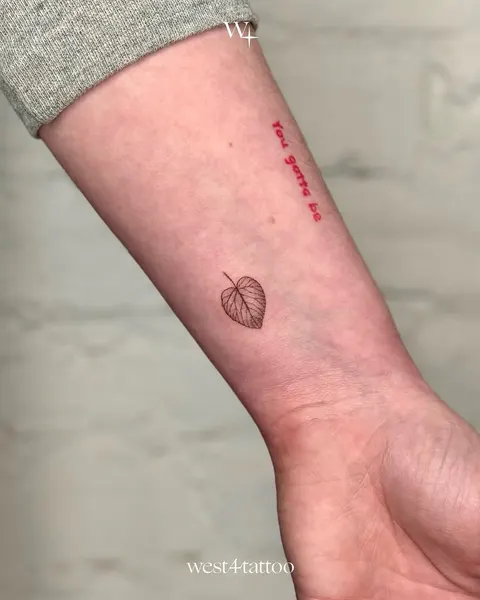 옴, Lettering, 점, 담배, 카네이션, 눈물, 오니, 기념 타투