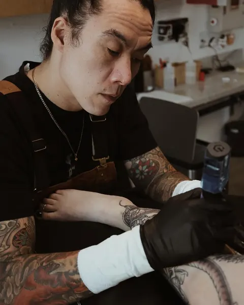 Full Circle Tattoo