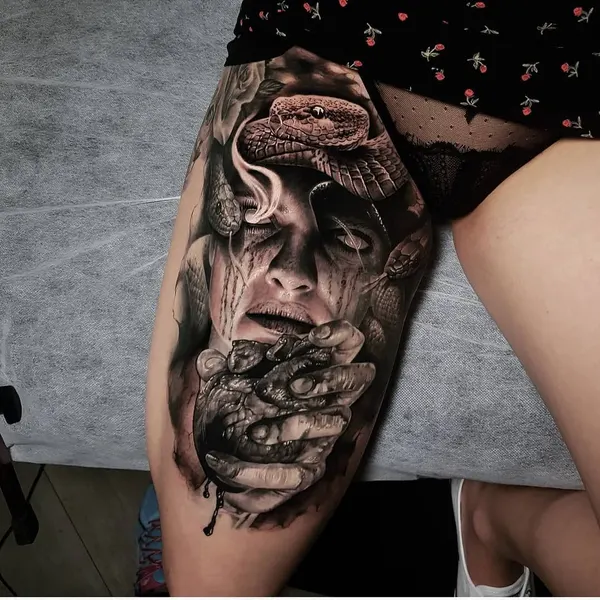 Dragon, 호러