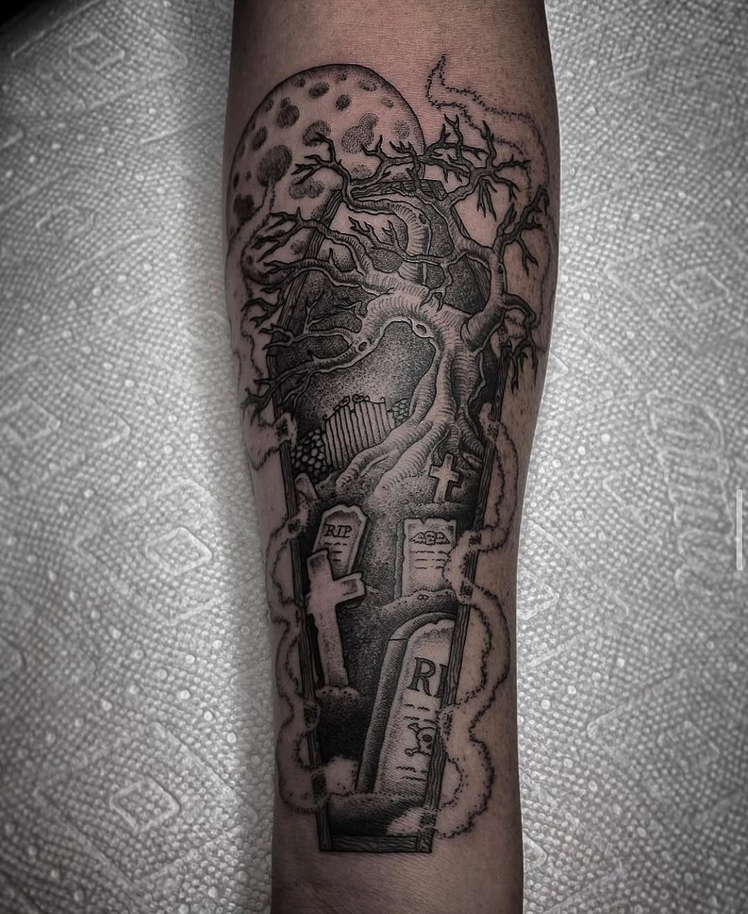 Full Circle Tattoo