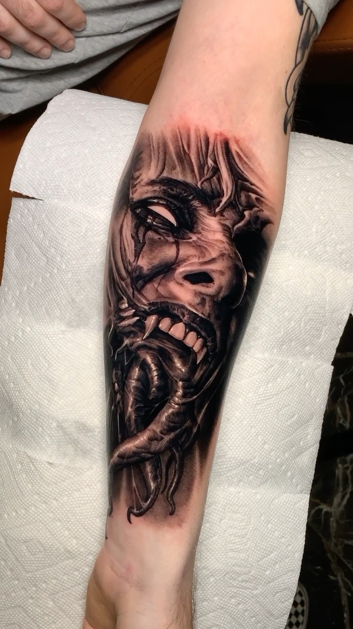 jakerosstattoos
