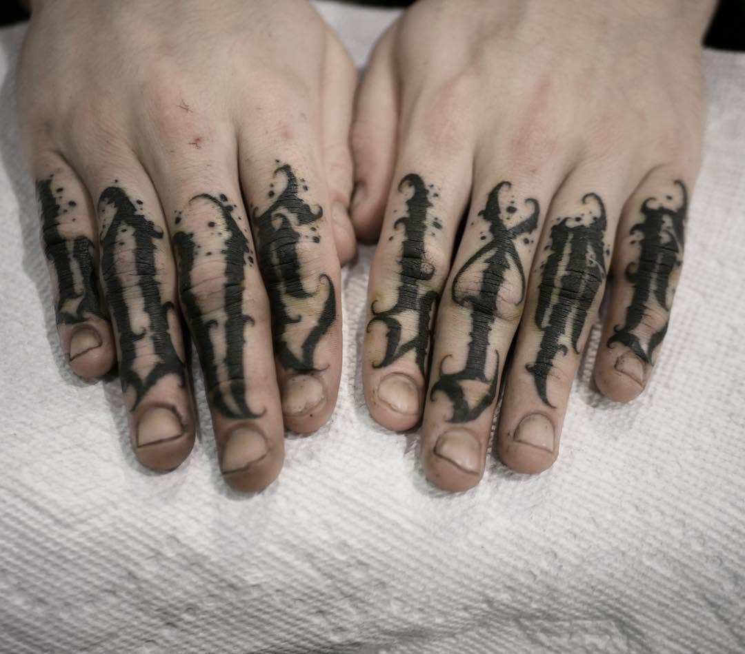 손, Lettering